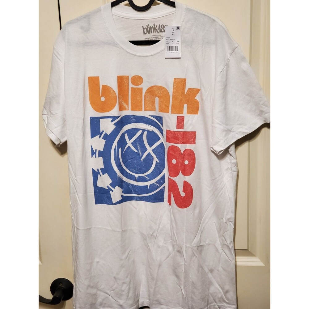 Blink 182 Music Band Women's  Graphic Short Sleeve T-Shirt White Size XL - NWT